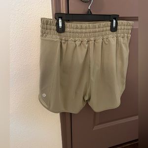 Green lululemon hotty hot shorts!!